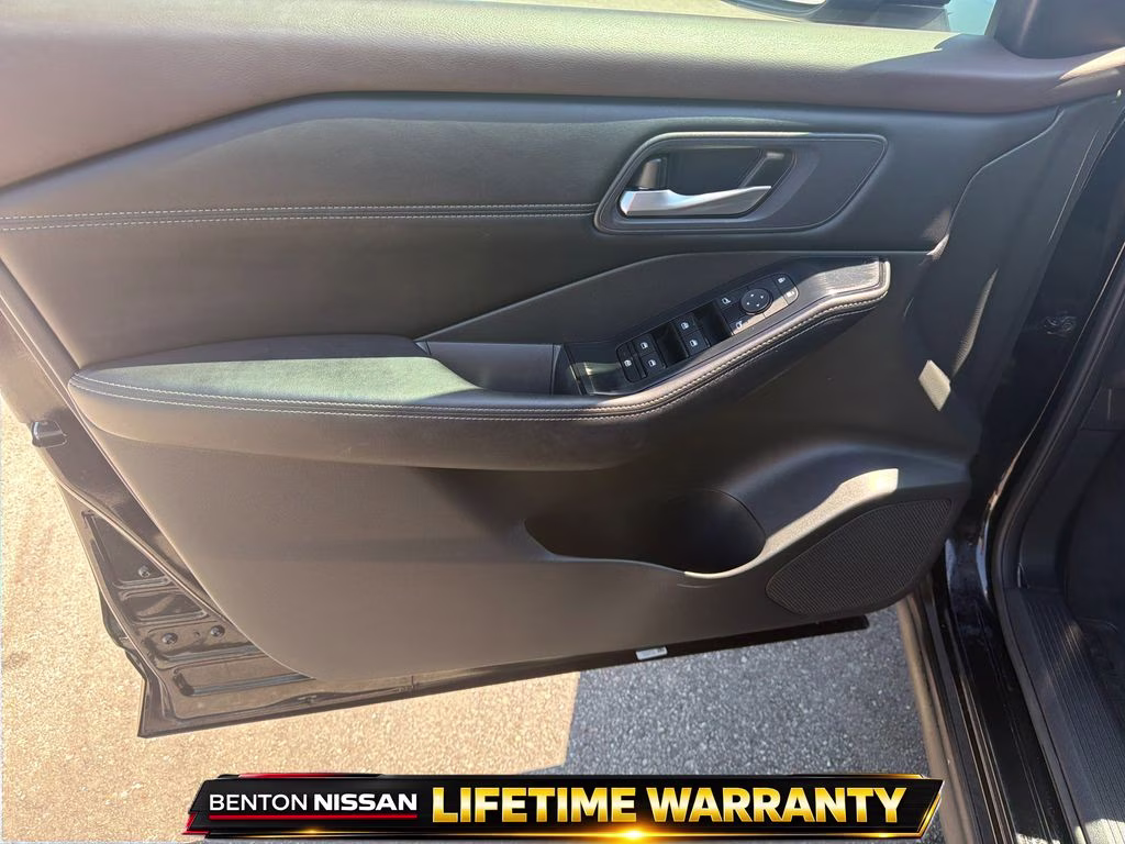 2023 Super Black Nissan Rogue SV AWD SUV
