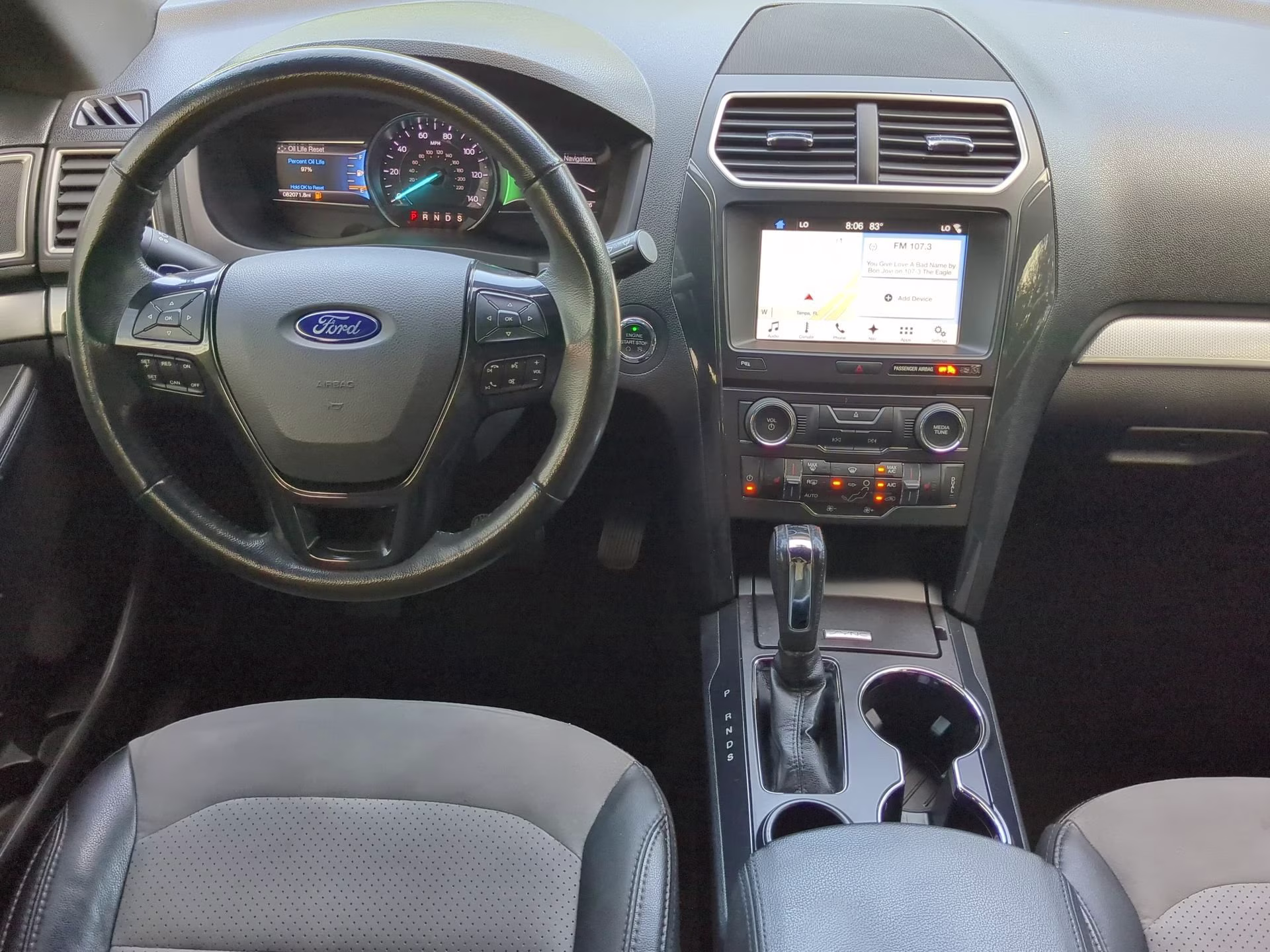 2017 Magnetic Metallic Ford Explorer XLT FWD SUV