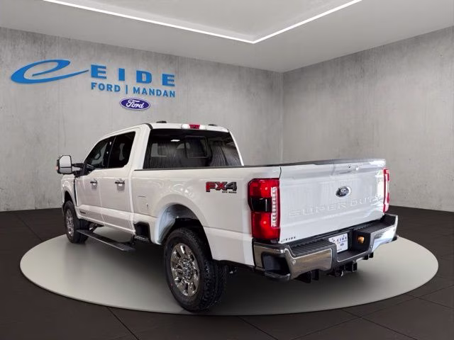 2026 White Metallic Ford Super Duty F-250 SRW Lariat Chrome 4X4 Truck