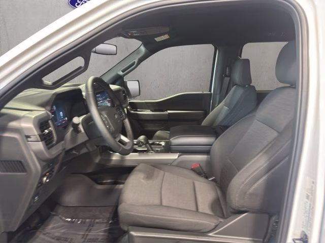 2026 Oxford White Ford F-150 XLT Black Appearance 4X4 Truck