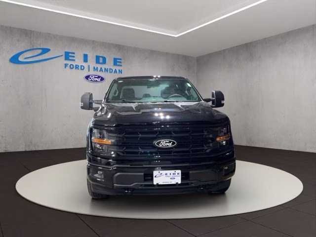 2026 Agate Black Metallic Ford F-150 XLT Black Appearance 4X4 Truck