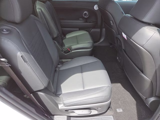 2026 Creamy White Pearl Hyundai Palisade Hybrid Limited AWD SUV