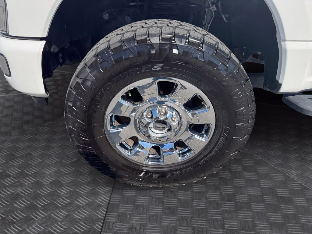2024 Star White Metallic Tri-Coat Ford Super Duty F-350 SRW Platinum 4X4 Truck