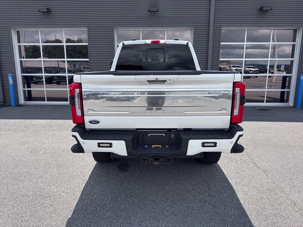 2024 Star White Metallic Tri-Coat Ford Super Duty F-350 SRW Platinum 4X4 Truck