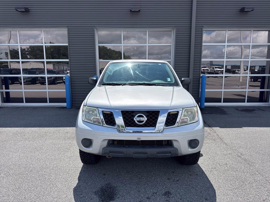 2019 Brilliant Silver Metallic Nissan Frontier SV 4X4 Truck