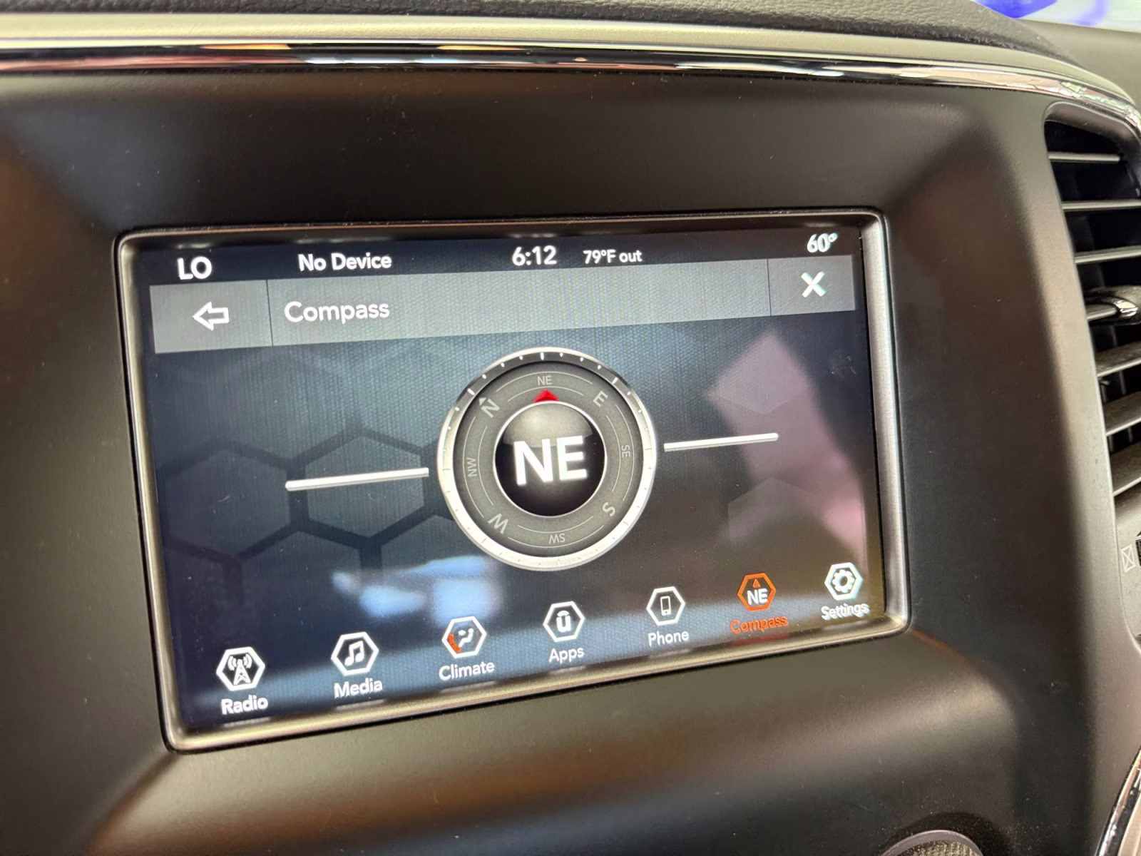 2019 Granite Crystal Metallic Clearcoat Jeep Grand Cherokee Laredo E 4X4 SUV