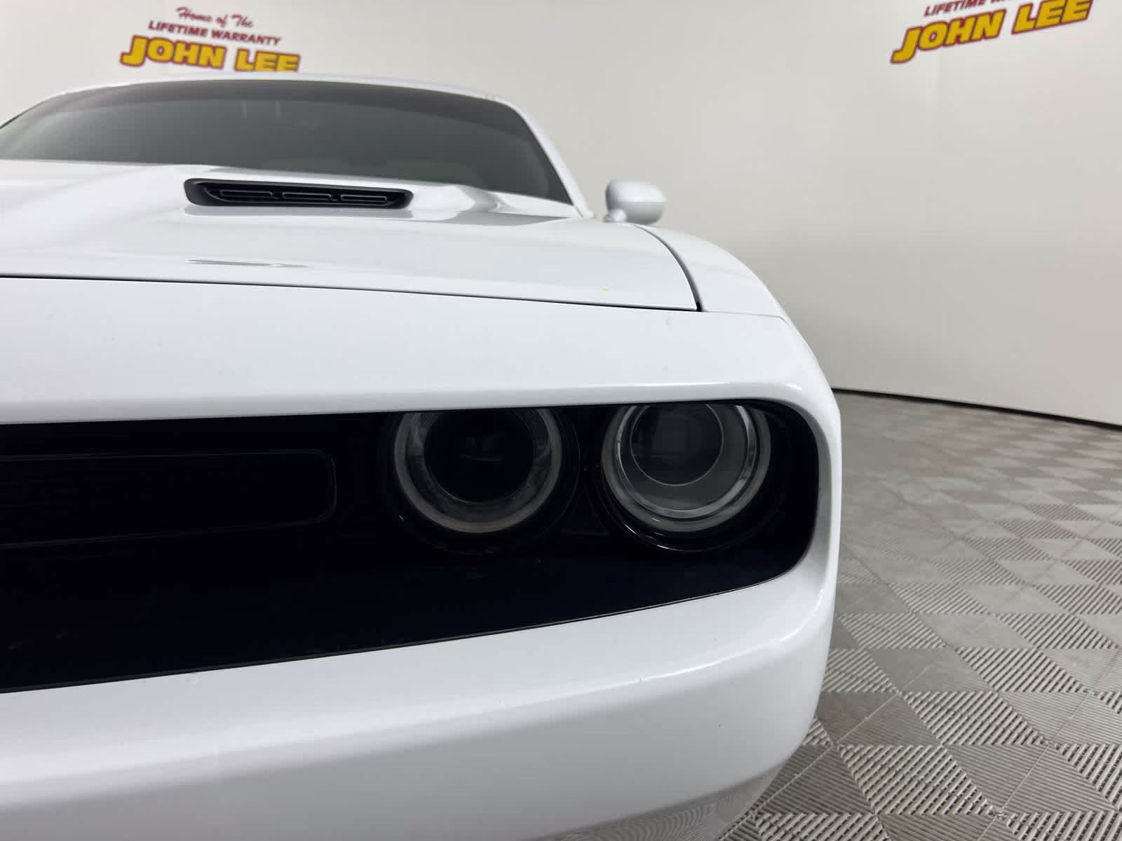 2018 White Knuckle Clearcoat Dodge Challenger SXT RWD