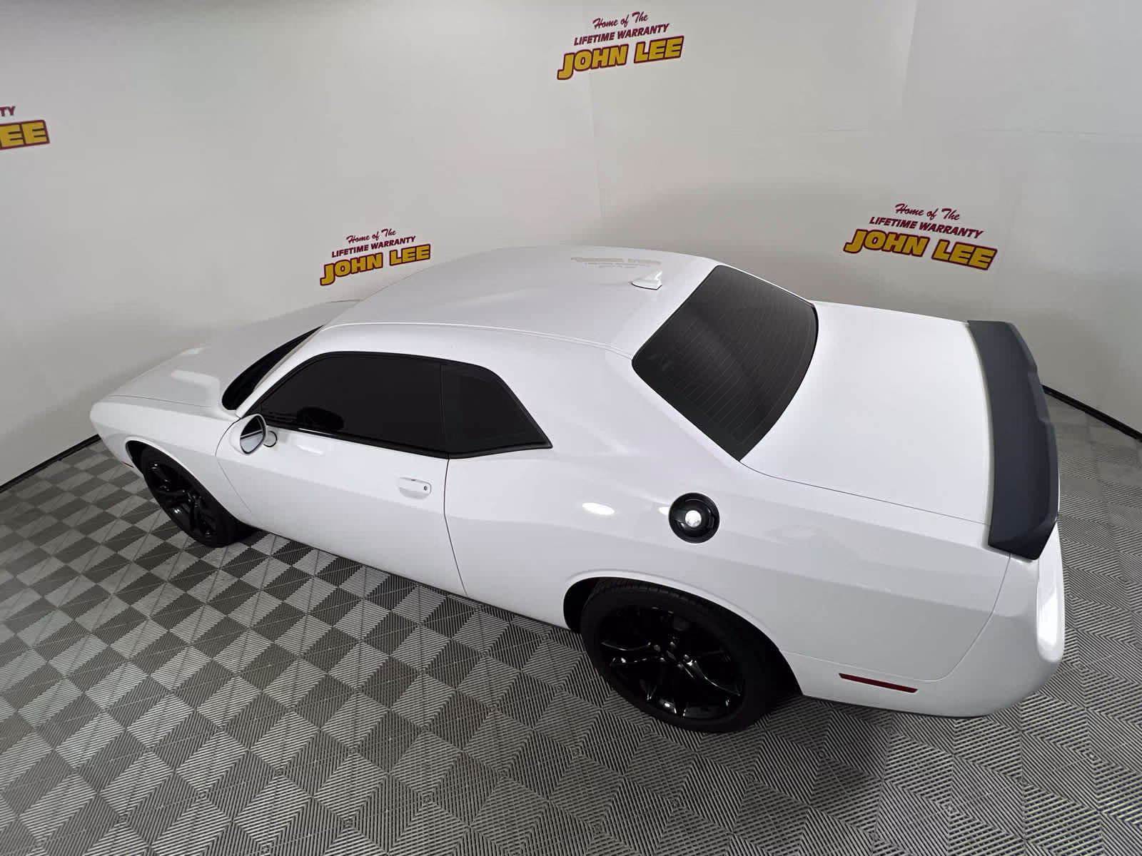 2018 White Knuckle Clearcoat Dodge Challenger SXT RWD