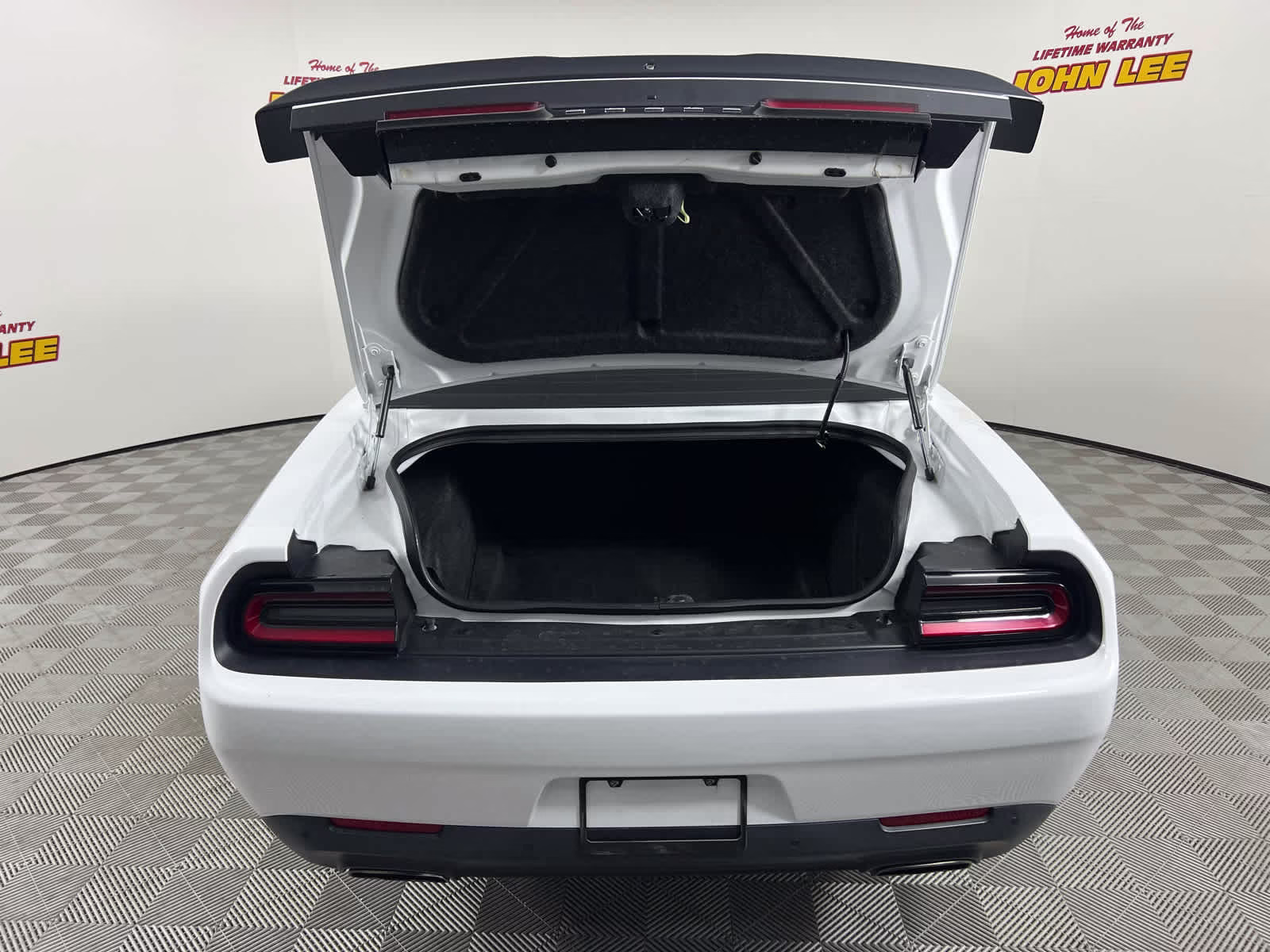 2018 White Knuckle Clearcoat Dodge Challenger SXT RWD