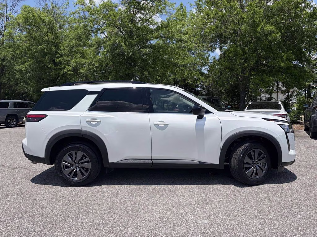 2026 Everest White Pearl Tricoat Nissan Pathfinder SV FWD SUV