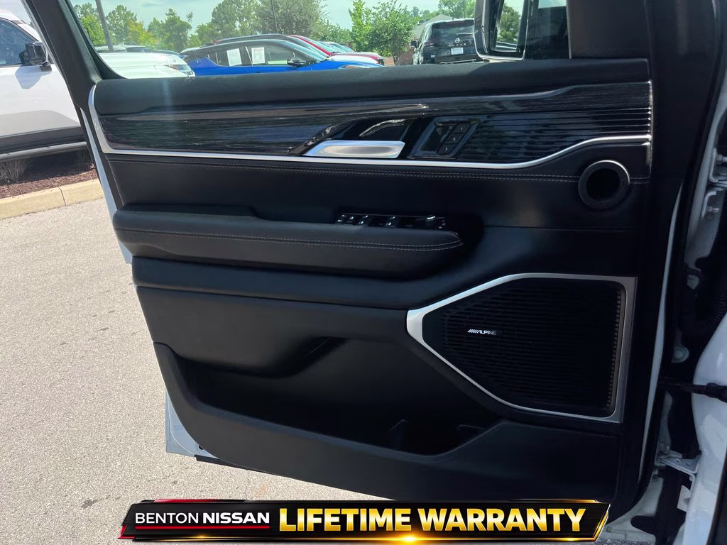 2022 Bright White Clearcoat Jeep Wagoneer Series II 4X4 SUV