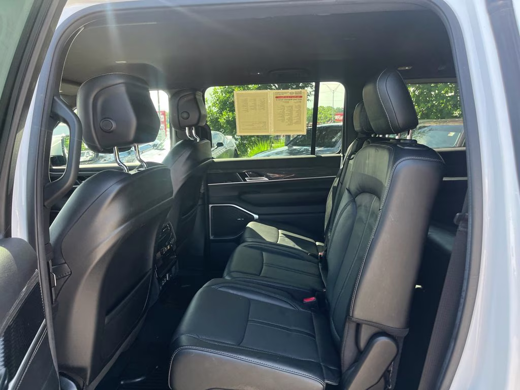 2022 Bright White Clearcoat Jeep Wagoneer Series II 4X4 SUV