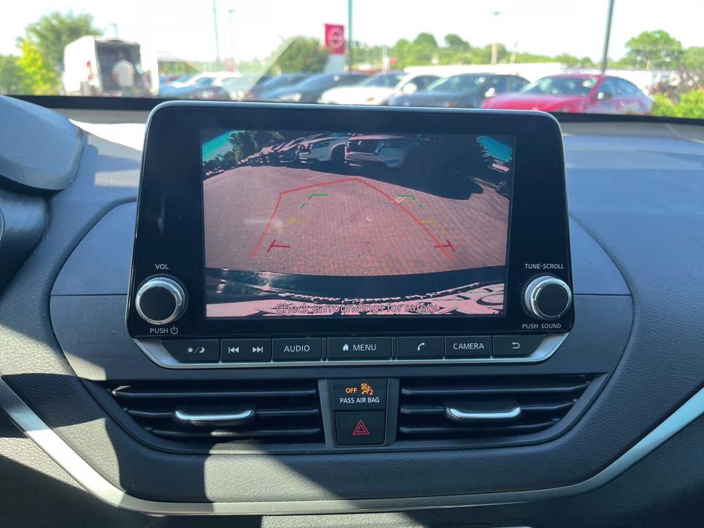 2020 Super Black Clearcoat Nissan Altima 2.5 S FWD Sedan