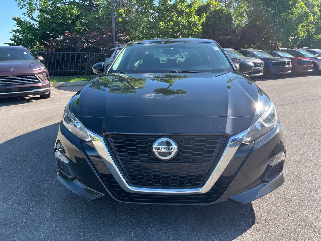 2020 Super Black Clearcoat Nissan Altima 2.5 S FWD Sedan