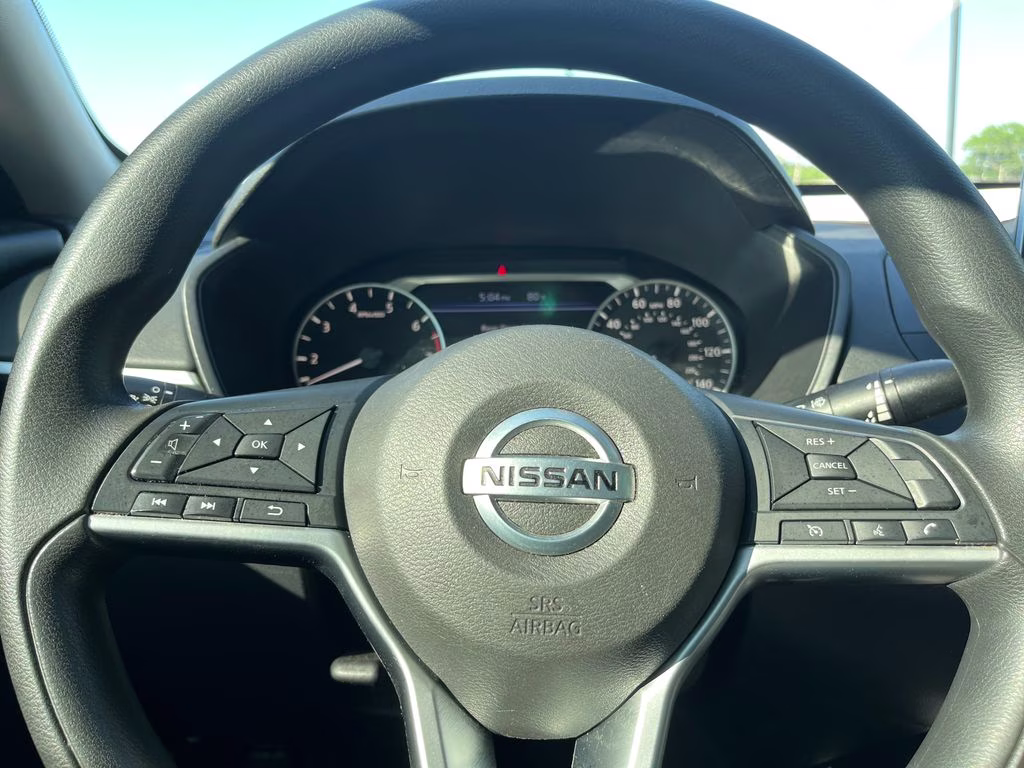 2020 Super Black Clearcoat Nissan Altima 2.5 S FWD Sedan
