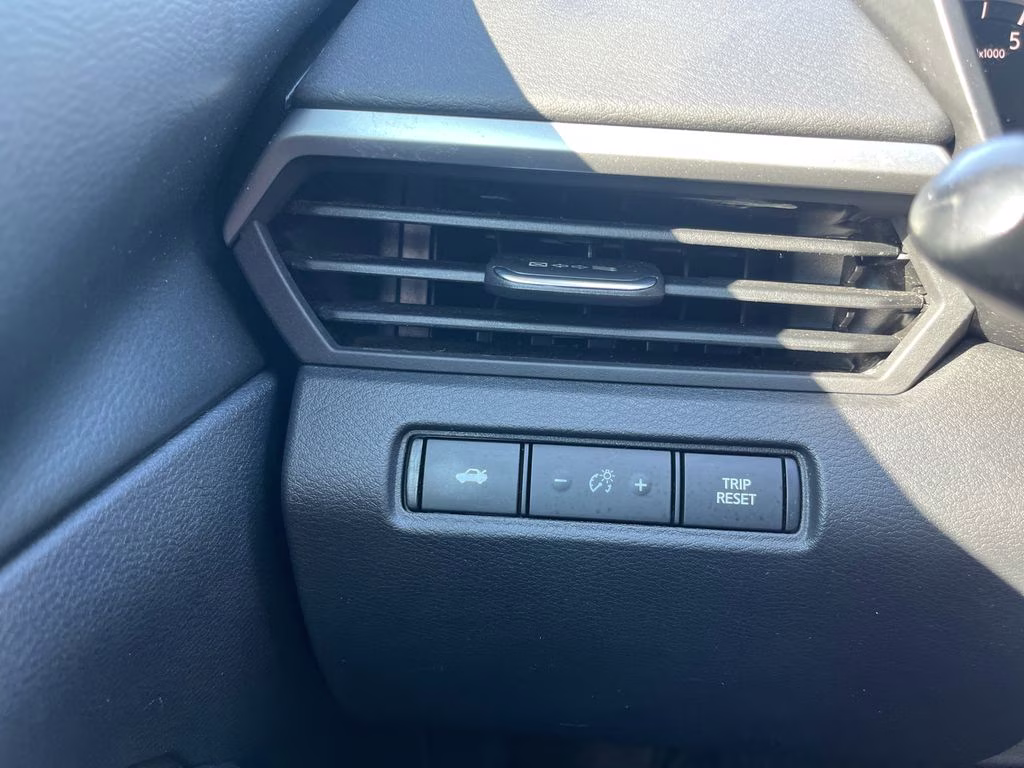 2020 Super Black Clearcoat Nissan Altima 2.5 S FWD Sedan