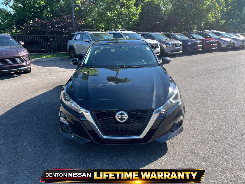 2020 Super Black Clearcoat Nissan Altima 2.5 S FWD Sedan