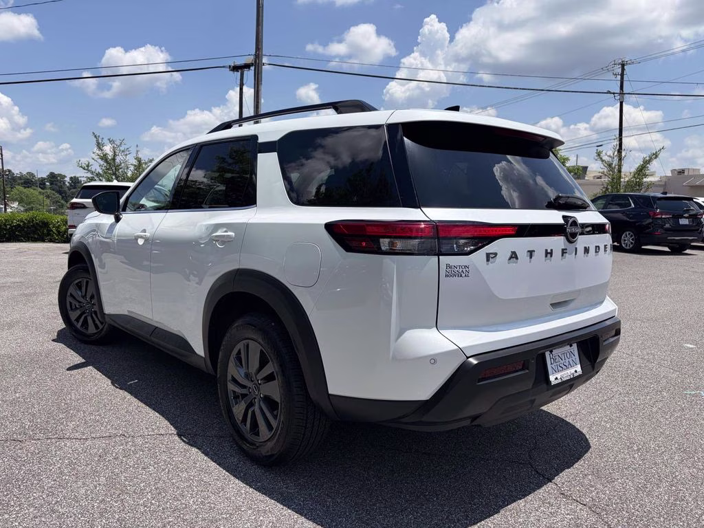 2026 Everest White Pearl Tricoat Nissan Pathfinder SV FWD SUV