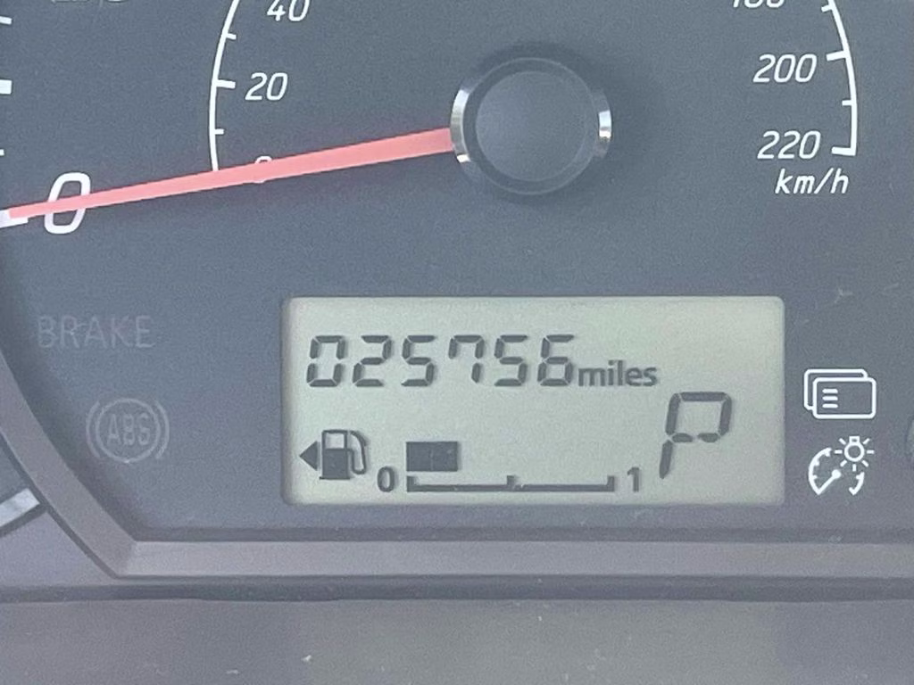 2024 White Mitsubishi Mirage ES FWD Hatchback