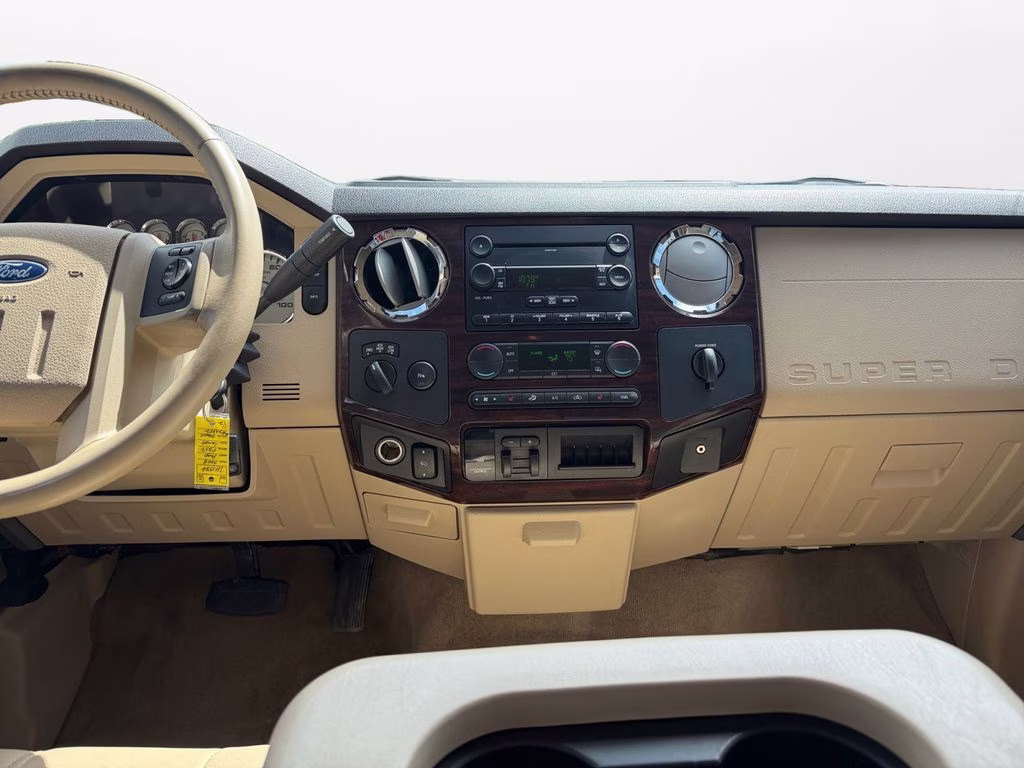 2008 Gray Ford Super Duty F-350 SRW Lariat 4X4 Truck
