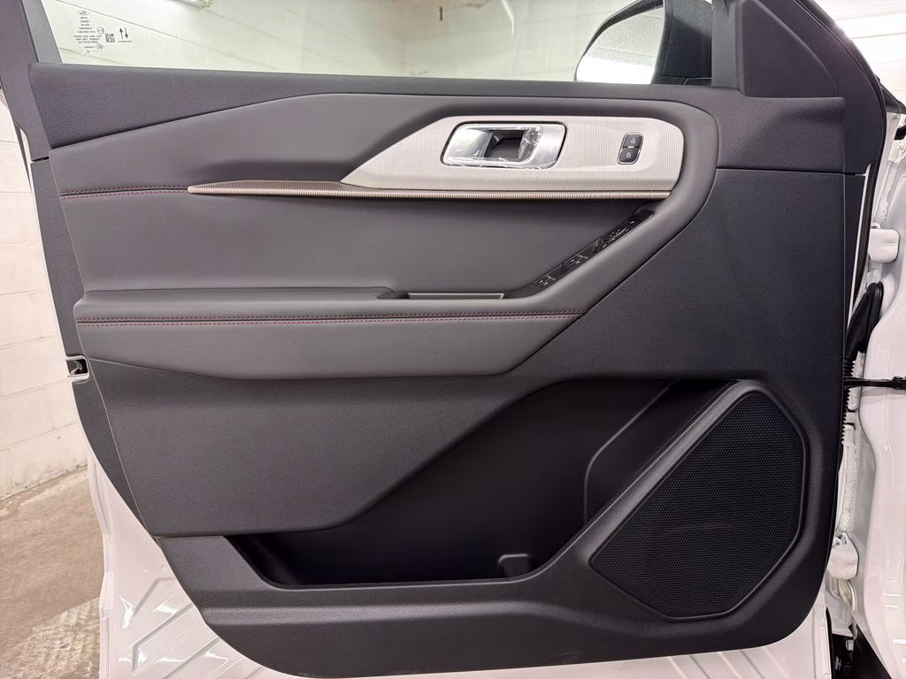 2026 STAR WHITE TRI-COAT Ford Explorer Active RWD SUV