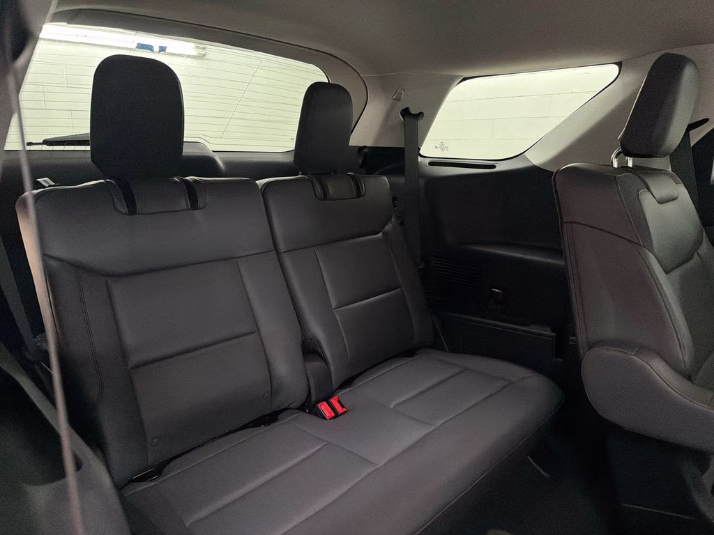 2026 STAR WHITE TRI-COAT Ford Explorer Active RWD SUV