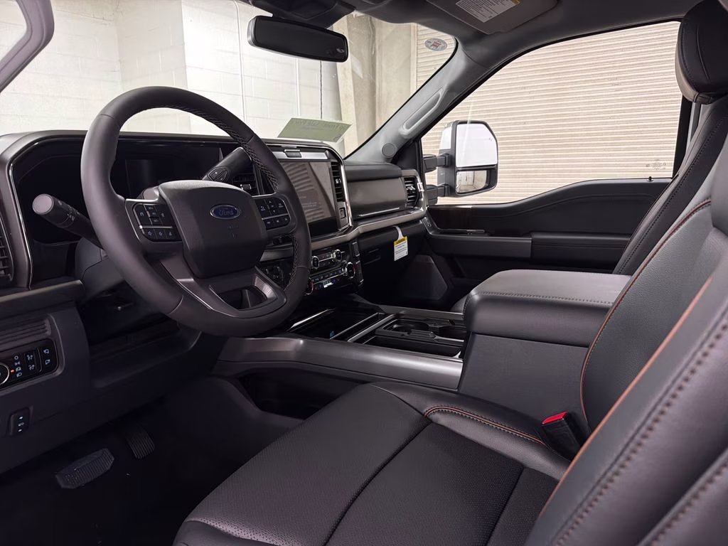 2026 STAR WHITE Ford Super Duty F-250 SRW Lariat 4X4 Truck