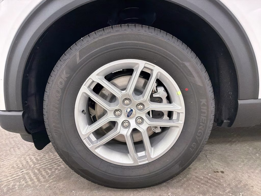 2026 STAR WHITE TRI-COAT Ford Explorer Active RWD SUV