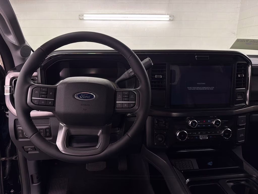 2026 AGATE BLACK Ford Super Duty F-250 SRW Lariat 4X4 Truck