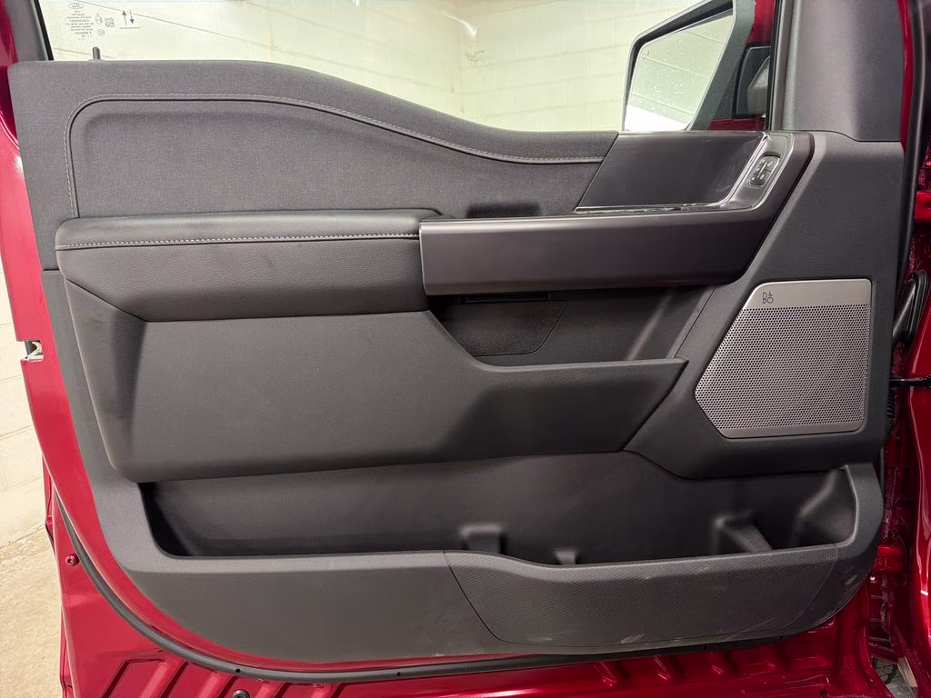 2026 RUBY RED TINT Ford F-150 Lariat 4X4 Truck