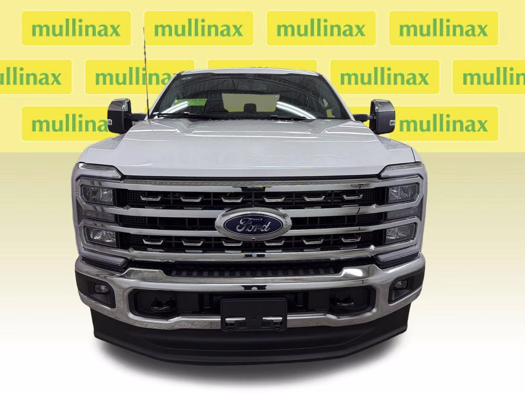 2026 White Ford Super Duty F-250 SRW Lariat 4X4 Truck