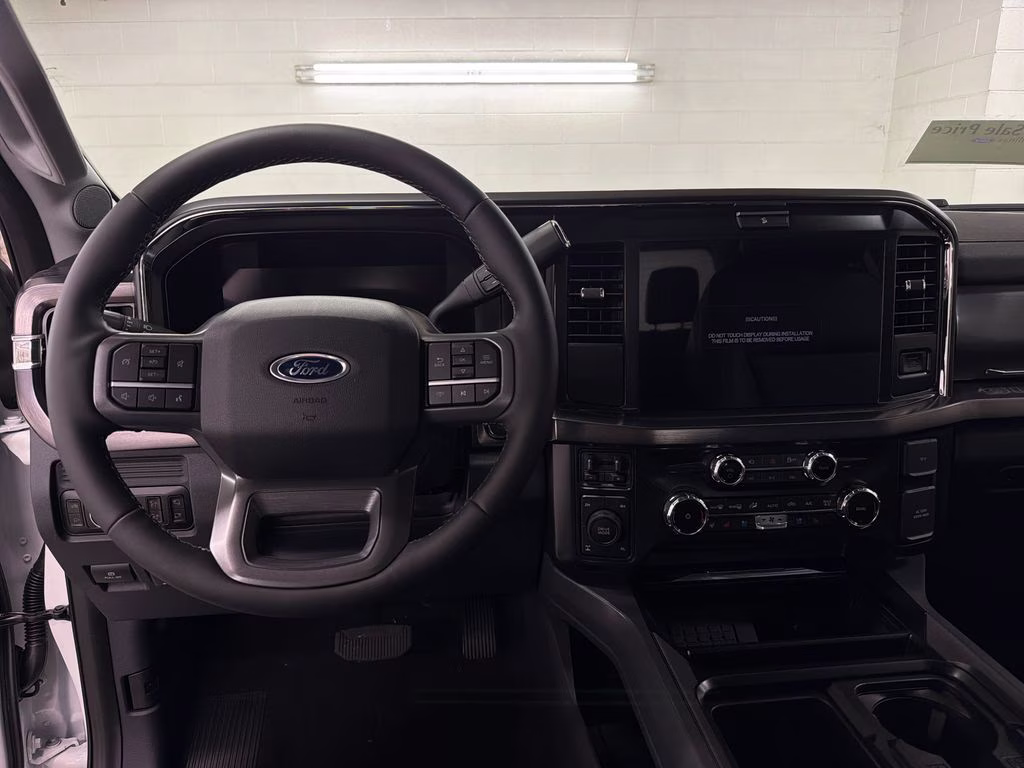 2026 White Ford Super Duty F-250 SRW Lariat 4X4 Truck