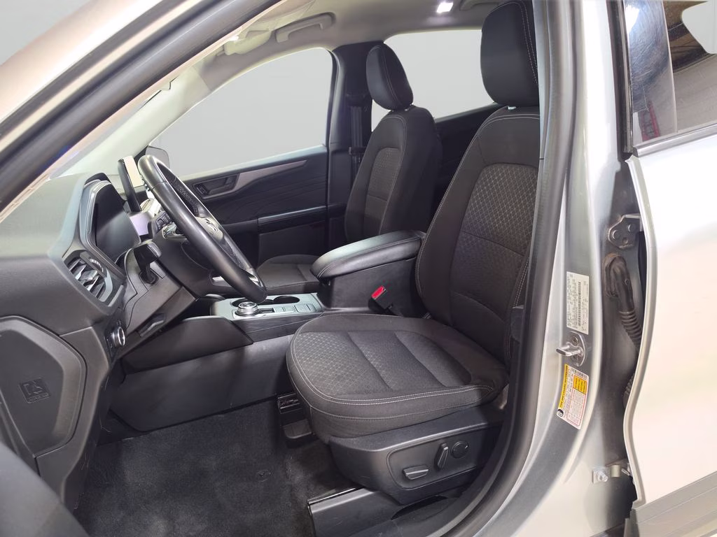 2024 Silver Metallic Ford Escape Active AWD SUV