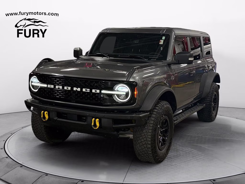 2022 Carbonized Gray Metallic Ford Bronco Wildtrak w/Lux Pkg & Towing 4X4 SUV