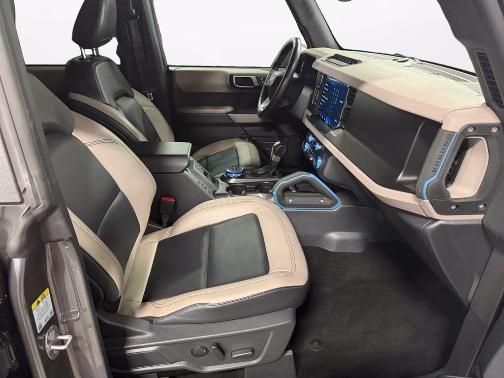 2022 Carbonized Gray Metallic Ford Bronco Wildtrak w/Lux Pkg & Towing 4X4 SUV