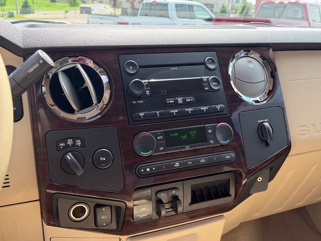 2008 Gray Ford Super Duty F-350 SRW Lariat 4X4 Truck