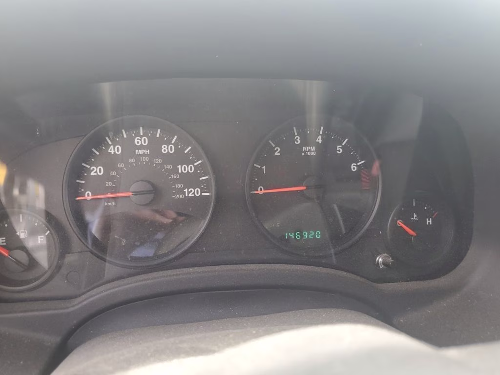 2011 Bright Silver Metallic Jeep Patriot Sport FWD SUV