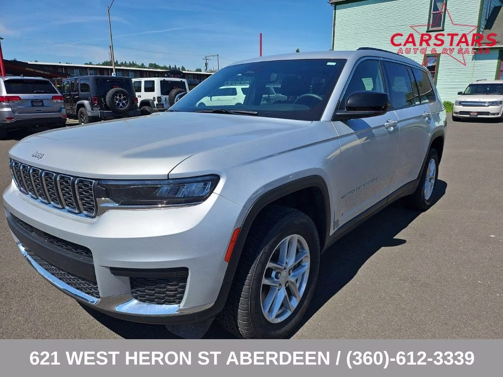 2024 Silver Zynith Jeep Grand Cherokee L Laredo 4X4 SUV