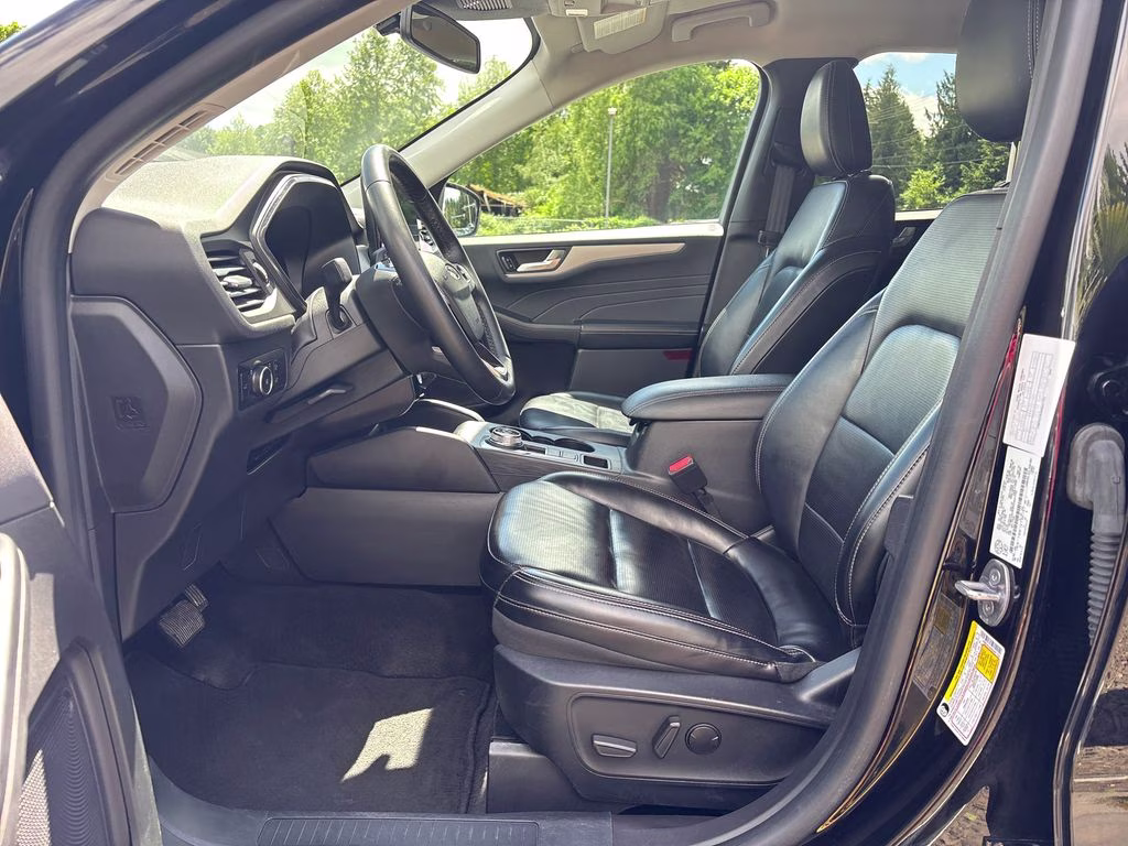 2024 Black Ford Escape Platinum AWD SUV