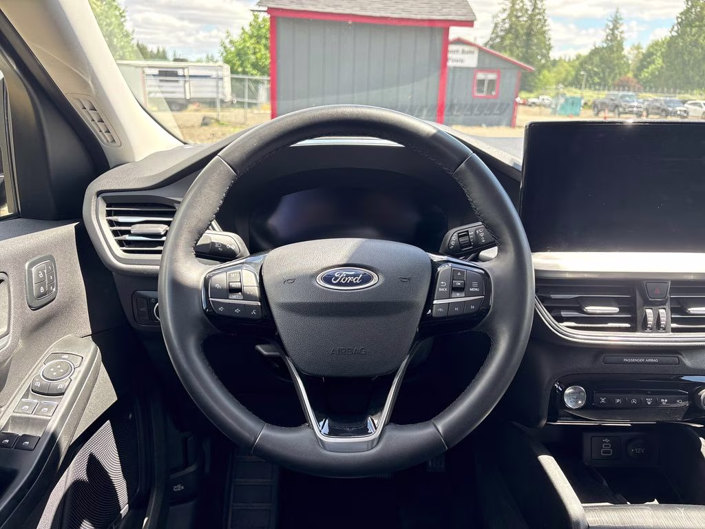 2024 Black Ford Escape Platinum AWD SUV