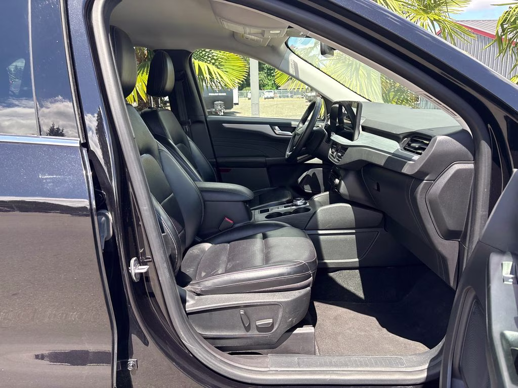 2024 Black Ford Escape Platinum AWD SUV