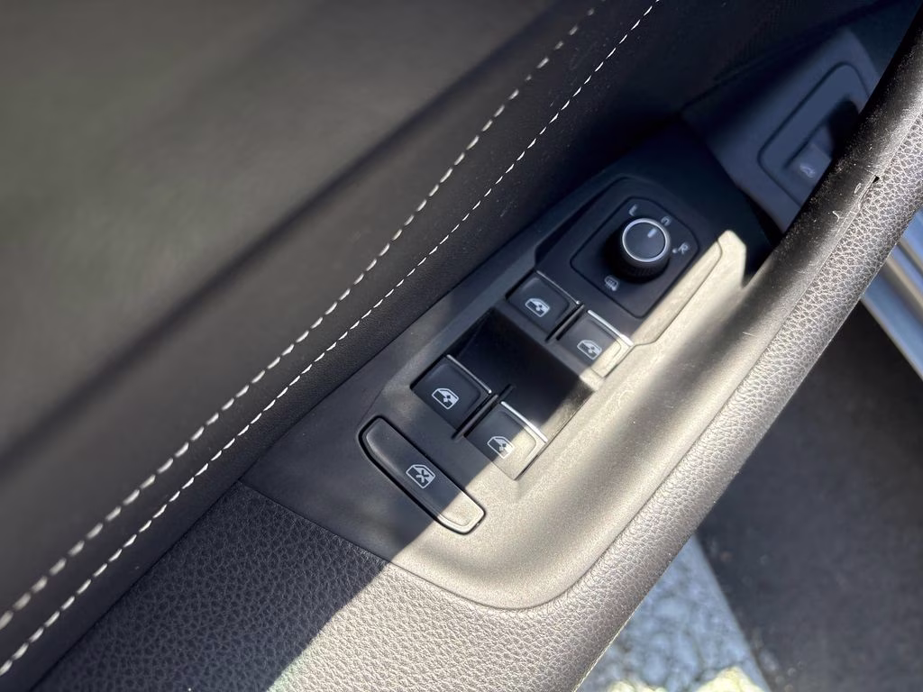2021 Silver Metallic Volkswagen Arteon 2.0T SE FWD Sedan