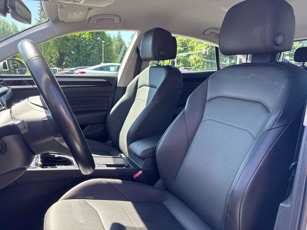 2021 Silver Metallic Volkswagen Arteon 2.0T SE FWD Sedan