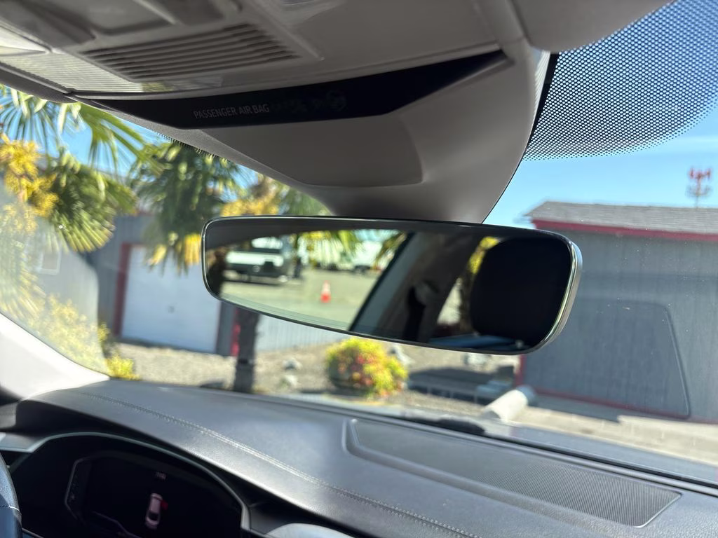 2021 Silver Metallic Volkswagen Arteon 2.0T SE FWD Sedan