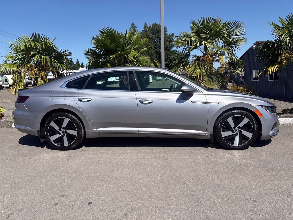 2021 Silver Metallic Volkswagen Arteon 2.0T SE FWD Sedan