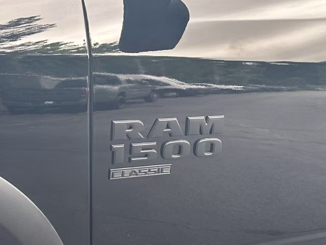 2022 Diamond Black Crystal Pearlcoat Ram 1500 Classic Warlock 4X4 Truck