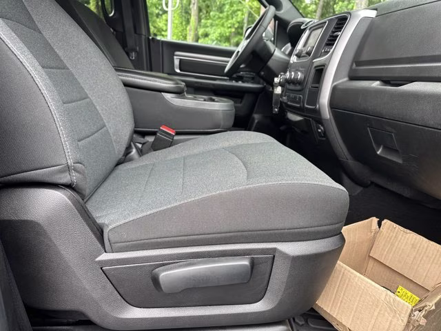2022 Diamond Black Crystal Pearlcoat Ram 1500 Classic Warlock 4X4 Truck