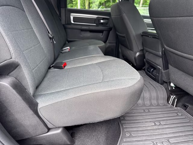 2022 Diamond Black Crystal Pearlcoat Ram 1500 Classic Warlock 4X4 Truck