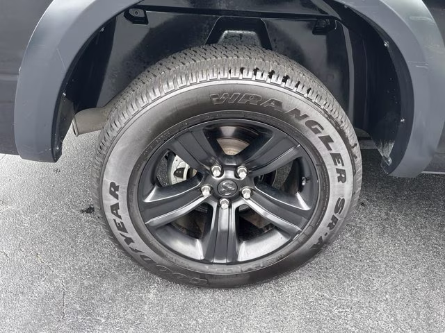 2022 Diamond Black Crystal Pearlcoat Ram 1500 Classic Warlock 4X4 Truck
