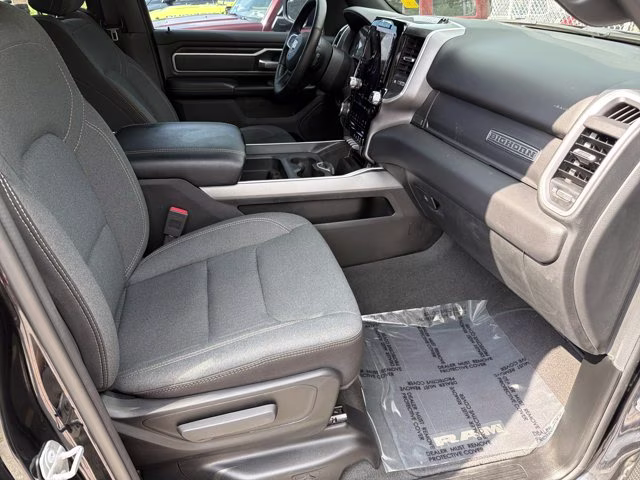2023 Diamond Black Crystal Pearlcoat Ram 1500 Big Horn 4X4 Truck